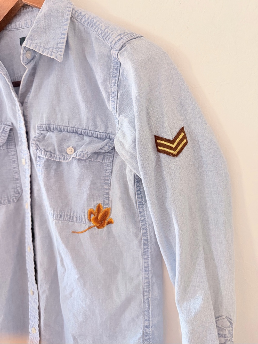 Lauren Ralph Lauren Light Wash Denim Button-Up Shirt Embroidered Chambray XS - Picture 5 of 7